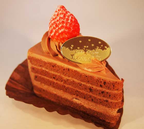 山口県柳井市のケーキ  苺のチョコショートケーキ